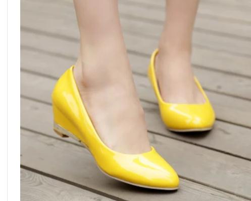 2019 Women's shoes in Spring and Autumn with New style Slope heel pointed end@113, Red
2019 Women's shoes in Spring and Autumn with New style Slope heel pointed end@113, Red