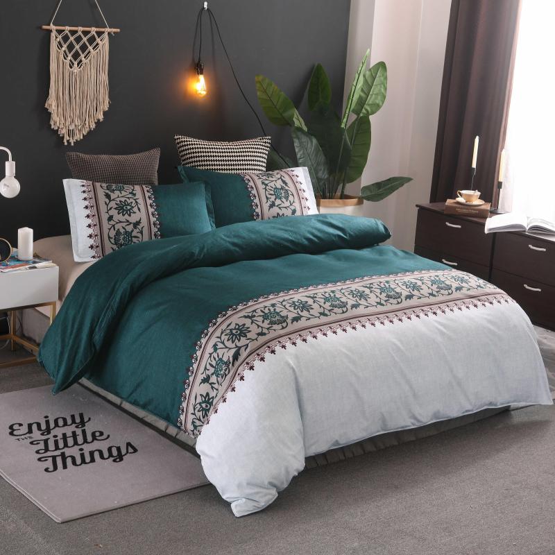 Classical Comforter Bedding Sets Printing Duvets Solid Bed Sheets And Pillowcases, Red
Classical Comforter Bedding Sets Printing Duvets Solid Bed Sheets And Pillowcases, Red