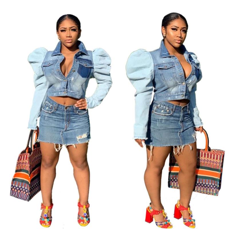 Women Light Blue Denim Jackets New Design Patchwork Ruffls Puffy Long Sleeves Turn down Neck Buttons Fashionable Coats Pockets
Women Light Blue Denim Jackets New Design Patchwork Ruffls Puffy Long Sleeves Turn down Neck Buttons Fashionable Coats Pockets