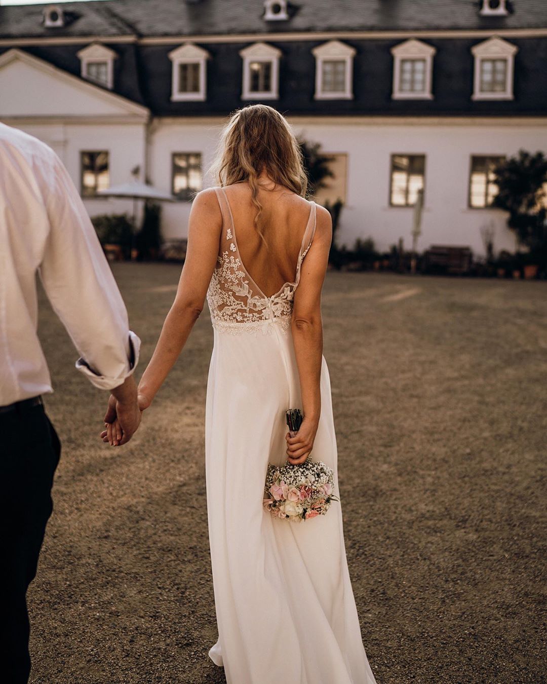 Lace Stunning Backless Beach Wedding Dresses V Neck A E Appliqued Boho Bridal Gowns Sweep Train Chiffon Robe De Mari E