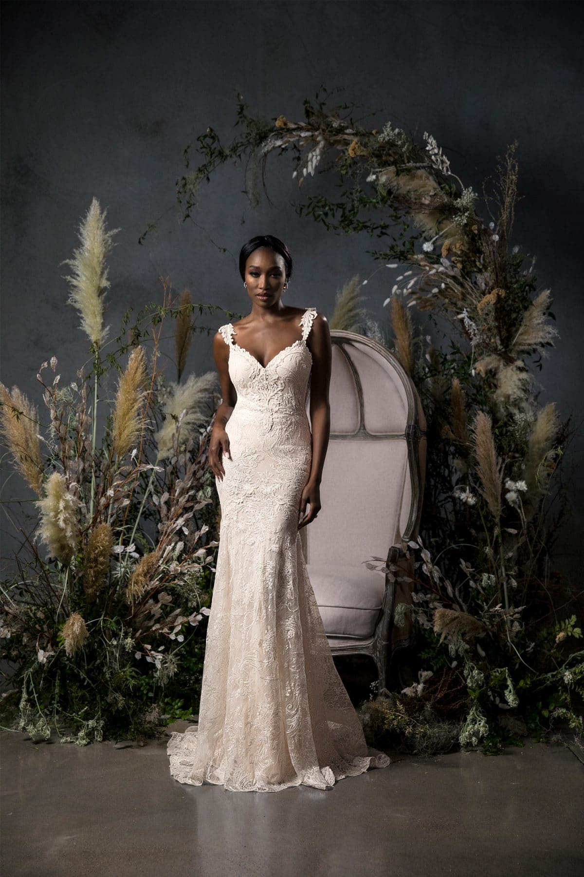 Naama&Anat Black Girl Beading Mermaid Wedding Dresses Sexy V Neck Lace Appliques Bridal Gowns Sweep Train Tassel Backless Wedding Dress