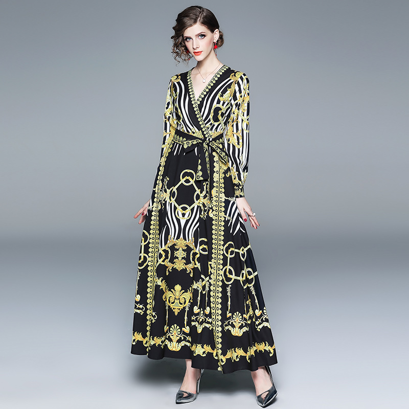 Luxury Baroque Print Runway Maxi Dress Women 2021 Designer Vintage Long Sleeve V-Neck Sashes Sexy Slim Black Prom Dresses Autumn Winter Elegant Vacation Party Frocks
Luxury Baroque Print Runway Maxi Dress Women 2021 Designer Vintage Long Sleeve V-Neck Sashes Sexy Slim Black Prom Dresses Autumn Winter Elegant Vacation Party Frocks