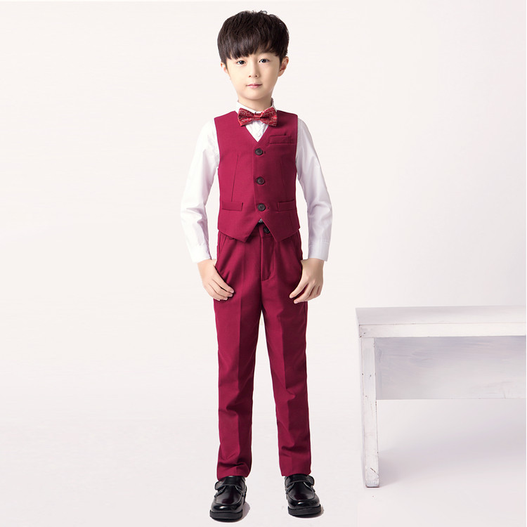 High quality Boys suits Spring autumn boys blazer Gentlemen's flowers vest suits lapel into casual suit 2pcs :Vest + pants
High quality Boys suits Spring autumn boys blazer Gentlemen's flowers vest suits lapel into casual suit 2pcs :Vest + pants