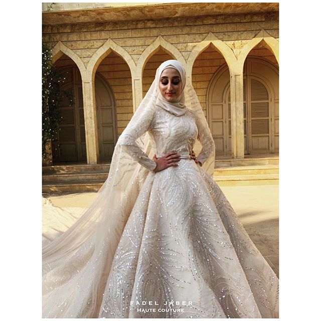 2020 Vintage Muslim Wedding Dresses Appliqued Sequins Jewel Neck Chapel Train Custom Made Long Sleeve Weeding Gowns Luxury Abiti Da Sposa