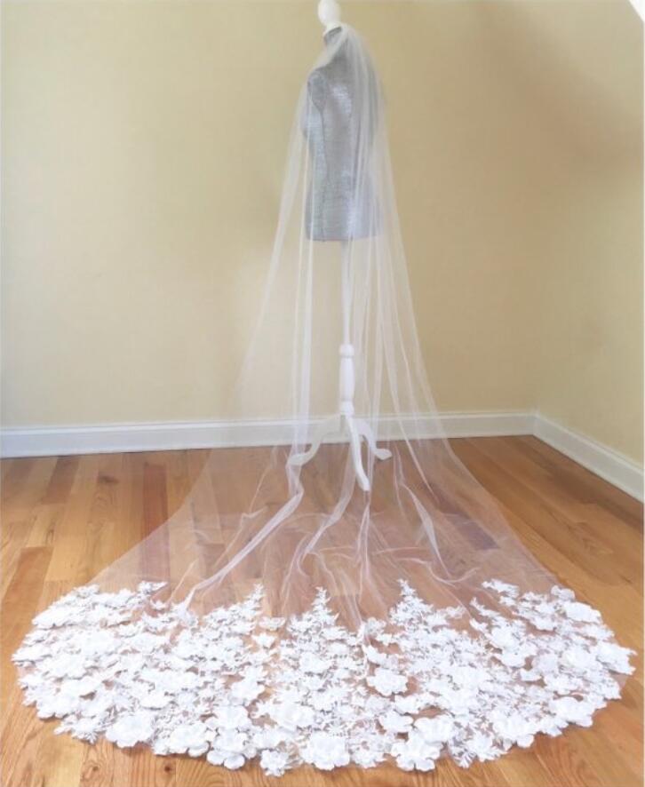 Royal Length Wedding Veil One Layer Lace Flower Appliqued Pearls White Ivory 2019 Wedding Veils Cathedral Bridal Veils Lace Edge
Royal Length Wedding Veil One Layer Lace Flower Appliqued Pearls White Ivory 2019 Wedding Veils Cathedral Bridal Veils Lace Edge