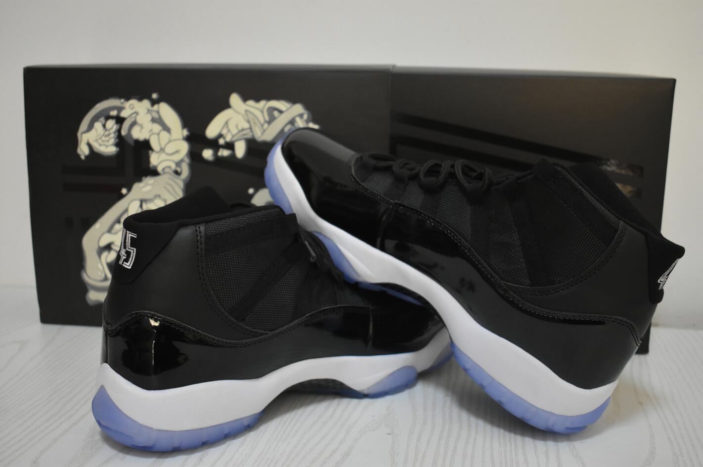 11 Space Jam Basketball shoes Mens Womens 11s 45 23 Sneakers for sale us 5.5-13 come with box
11 Space Jam Basketball shoes Mens Womens 11s 45 23 Sneakers for sale us 5.5-13 come with box