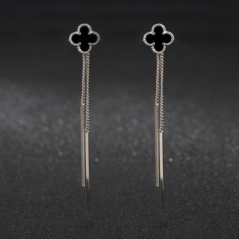 Concise Defence Allergy Four Ye Cao Silver Needle Long Ear Line Earrings Nail Woman Temperament Eardrop 925 Silver Needle
Concise Defence Allergy Four Ye Cao Silver Needle Long Ear Line Earrings Nail Woman Temperament Eardrop 925 Silver Needle