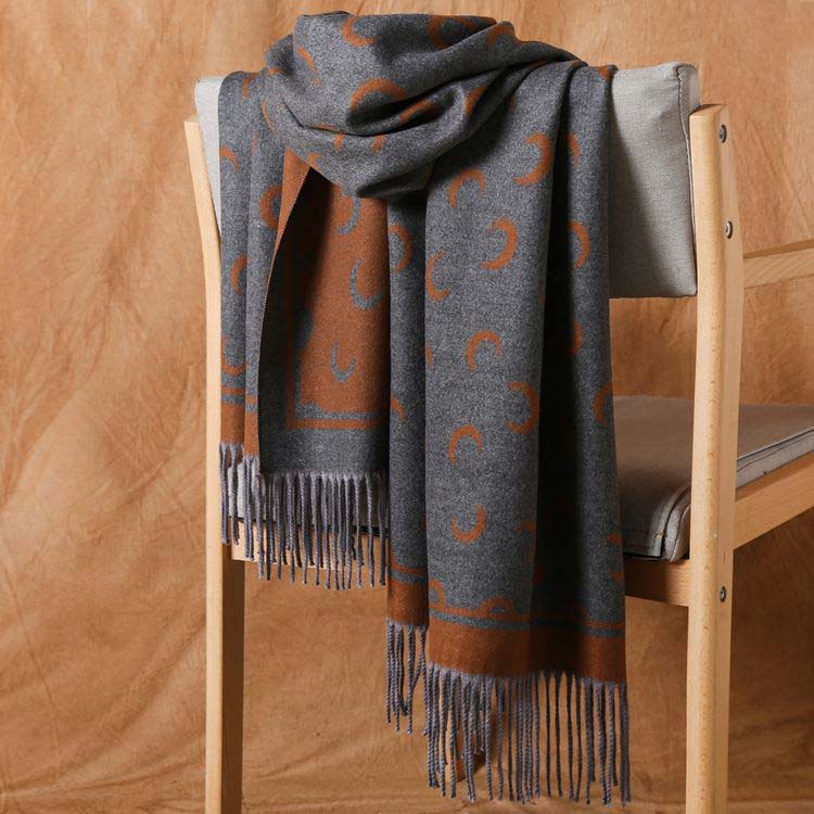 2019 Luxury Winter Cashmere Scarf Pashmina For Women Brand Designer warm Scarf Fashion Women imitate Cashmere Wool Long Shawl Wrap, Blue;gray
2019 Luxury Winter Cashmere Scarf Pashmina For Women Brand Designer warm Scarf Fashion Women imitate Cashmere Wool Long Shawl Wrap, Blue;gray