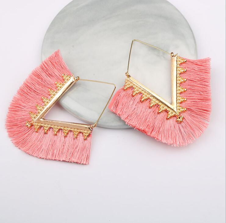 Fashion Trendy Ethnic Bohemian Tassel Earrings for Women V Shape Handmade Colorful Big Hoop Statement Earrings Jewelry
Fashion Trendy Ethnic Bohemian Tassel Earrings for Women V Shape Handmade Colorful Big Hoop Statement Earrings Jewelry