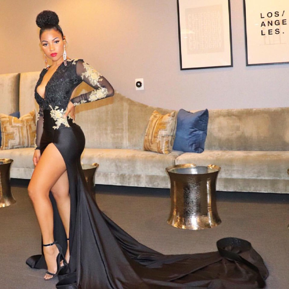 Long Sleeve Prom Dresses Open Back Black Evening Party Dresses Robe de Soiree Black Sexy Deep V Neck Side Slit Golden