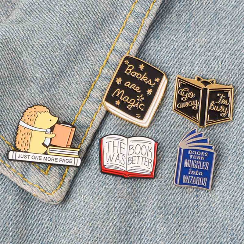 Books Are Magic The Book Was Better Just One More Page Enamel Pin Hedgehog Cartoon Series Badge Literature Lovers Gift Pins, Brooches
Books Are Magic The Book Was Better Just One More Page Enamel Pin Hedgehog Cartoon Series Badge Literature Lovers Gift Pins, Brooches