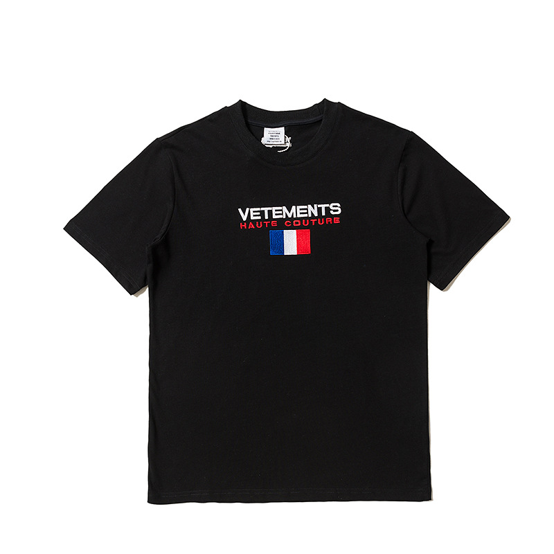 T Designer Men Lovers Vetements America Embroidered Short-sleeved Tide Men Europe T-shirt Flag Street And VTM And Women Tee Shirt Brand Tmcf, White;black
T Designer Men Lovers Vetements America Embroidered Short-sleeved Tide Men Europe T-shirt Flag Street And VTM And Women Tee Shirt Brand Tmcf, White;black