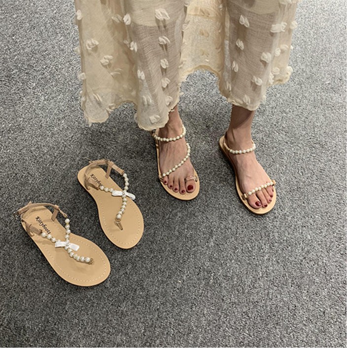 2020 summer sweet temperament pearl word buckle open toe flat sandals female students toe casual Roman sandals, Beige
2020 summer sweet temperament pearl word buckle open toe flat sandals female students toe casual Roman sandals, Beige
