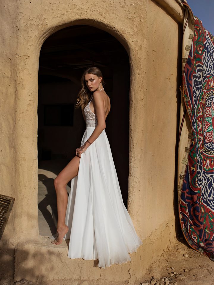 Asaf Dadush 2019 Beach Split Wedding Dresses Halter Neck Backless Chiffon Boho Bridal Gowns A Line Bohemian Wedding Dress