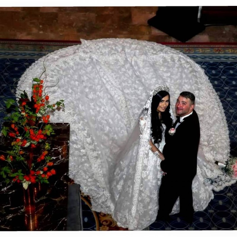 Lace Ball Gown Dresses Sexy V Neck Bridal Gowns Chapel Train Custom Country Wedding Dress Plus Size