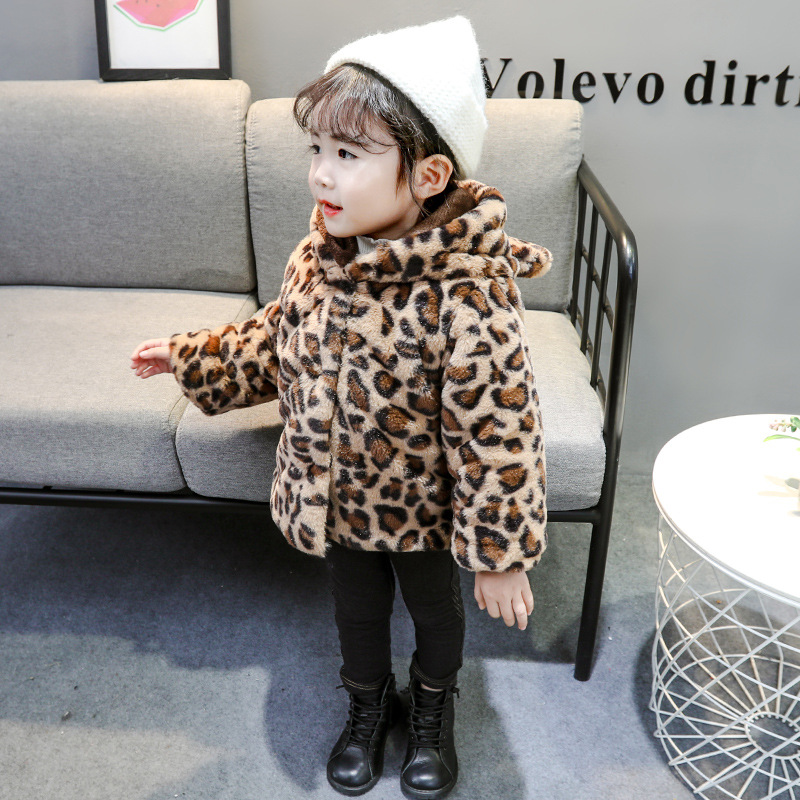 Baby coat winter leopard plus velvet plus cotton fur coat men and women baby lamb cashmere coat 
Baby coat winter leopard plus velvet plus cotton fur coat men and women baby lamb cashmere coat