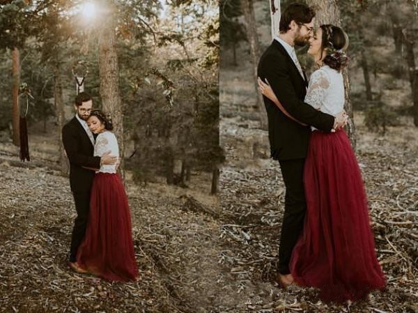 Spring 2019 Gorgeous Country Western Wedding Dresses with Lace Bolero Jacket Jewel Neck Short Sleeves A Line White and Burgundy Bridal Gowns