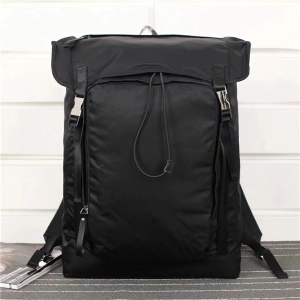 Neo-classical fashion 133 size 48cm 30cm 17cm retro style luxury canvas leather backpack designer highest quality backpack
Neo-classical fashion 133 size 48cm 30cm 17cm retro style luxury canvas leather backpack designer highest quality backpack
