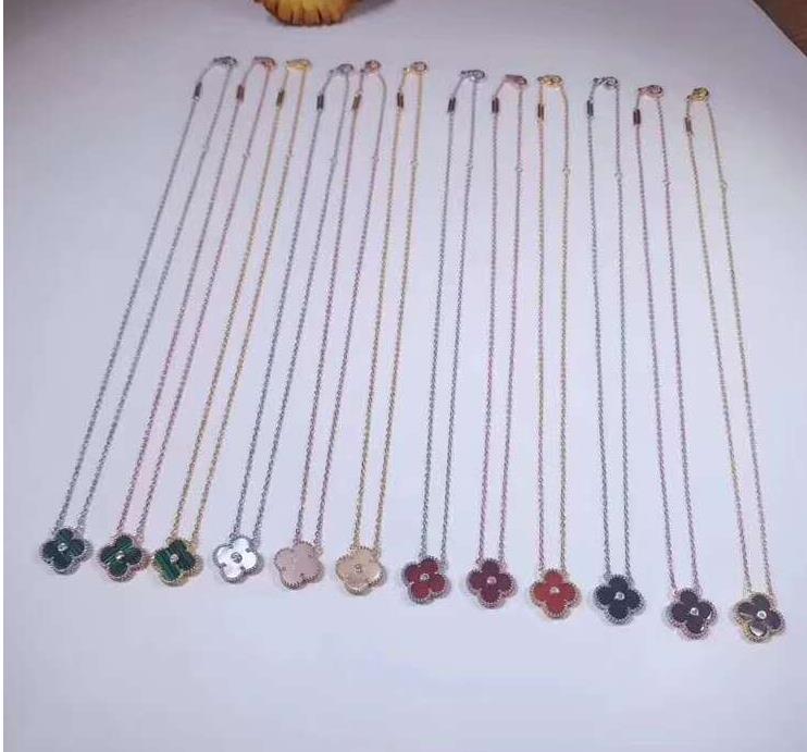 Necklace Japan and South Korea simple titanium steel two-color agate single diamond pendant collarbone chain women's sweater chain