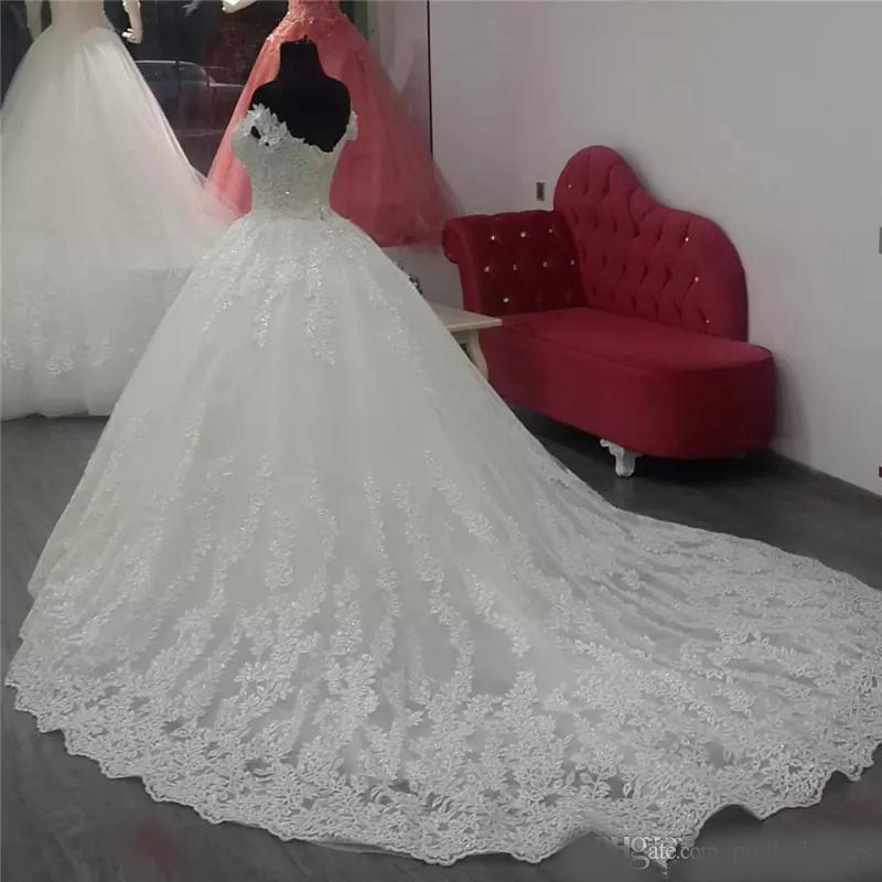Off Shoulder Lace Appliques Chapel Train Wedding Dresses 2020 Bridal Gowns Lace Up Back Vestidos De Mariee Middle East Real Photos