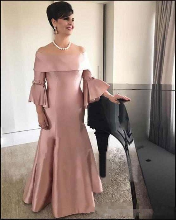 Spring 2019 Mature Mother of The Bride Evening Dresses Off Shoulder Neckline Bell Long Sleeves Dusty Rose Satin Mother of The Groom Dresses