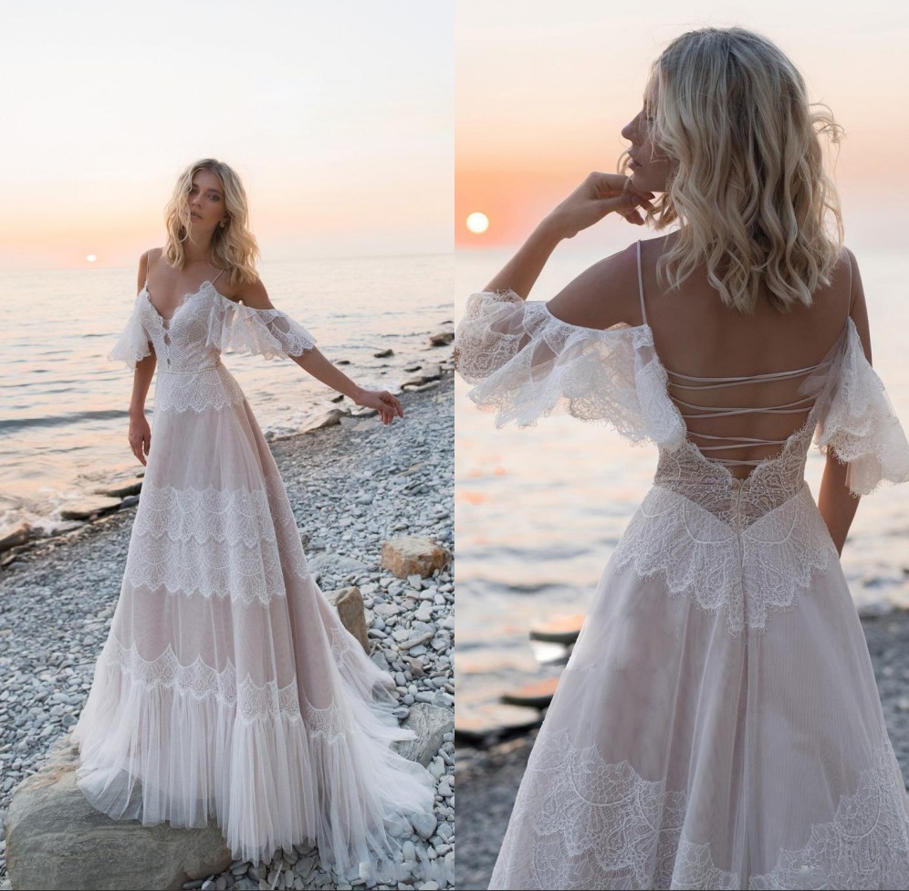 New Boho Beach Wedding Dresses 2020 Off Shoulder Lace Appliques Bridal Gowns Sexy Backless A Line Wedding Dress Robe De Mariee, Champagne
New Boho Beach Wedding Dresses 2020 Off Shoulder Lace Appliques Bridal Gowns Sexy Backless A Line Wedding Dress Robe De Mariee, Champagne