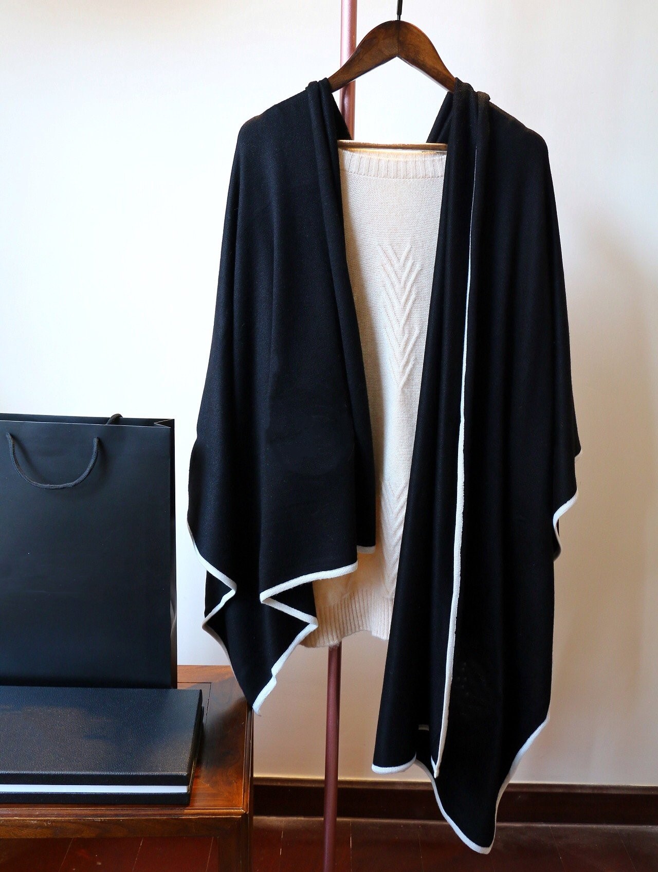 High Quality Fashion wool Scarf Cashmere women scarves square Shawl size 200*100cm, Blue;gray 
High Quality Fashion wool Scarf Cashmere women scarves square Shawl size 200*100cm, Blue;gray
