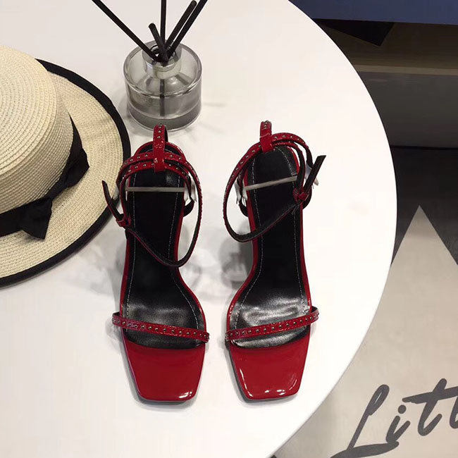 Fashion and Quality Women party Shoes High Heels High Thin Heels black Genuine Leather Pointed Toe Pumps spring summer Dress Shoes letter
Fashion and Quality Women party Shoes High Heels High Thin Heels black Genuine Leather Pointed Toe Pumps spring summer Dress Shoes letter