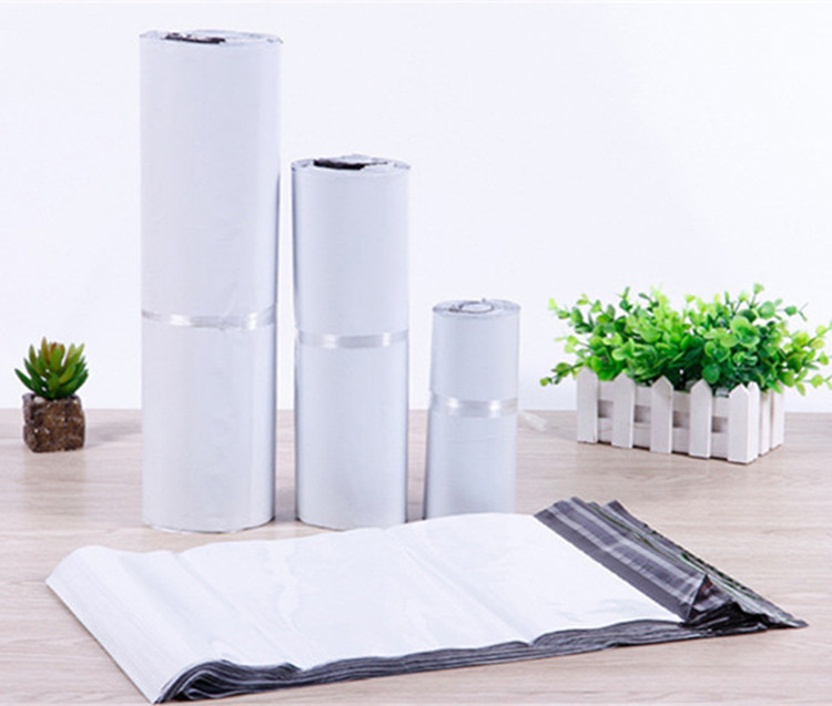 Milk White Poly Mailer Adhesive Envelope Bags Courier Express Bag Plastic Milk White Gift Packaging Mailer Bag
Milk White Poly Mailer Adhesive Envelope Bags Courier Express Bag Plastic Milk White Gift Packaging Mailer Bag