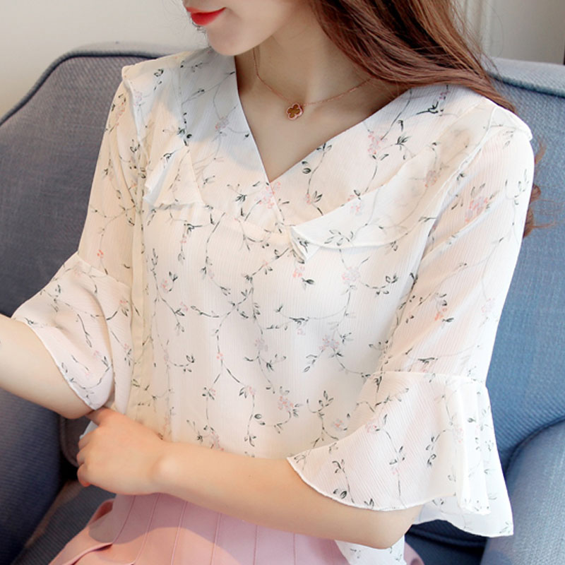 fashion woman blouses 2020 short sleeve summer tops blouse women ruffles V-neck print chiffon blouse shirt clothes blusas C968, White
fashion woman blouses 2020 short sleeve summer tops blouse women ruffles V-neck print chiffon blouse shirt clothes blusas C968, White
