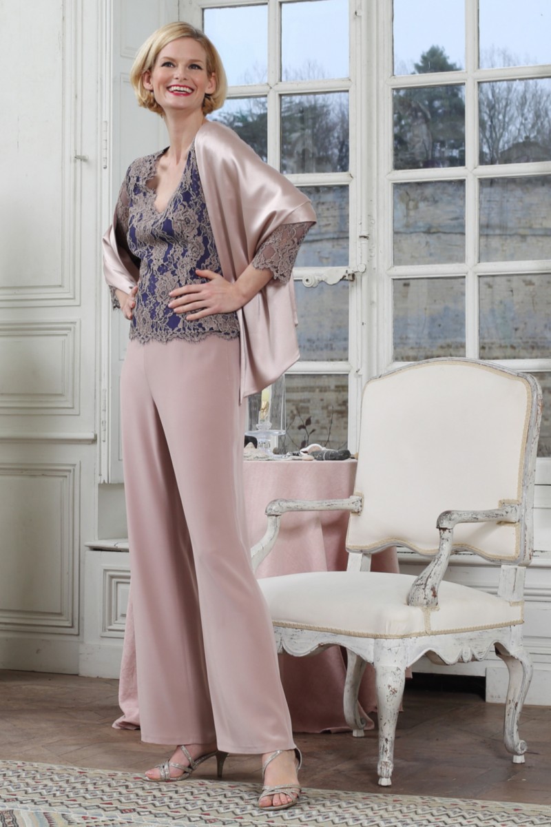 Elegant Mother Of The Bride Dresses V Neck Lace Long Sleeve Chiffon Mother Gowns With Wrap Three Pieces Plus Size Wedding Guest Dress