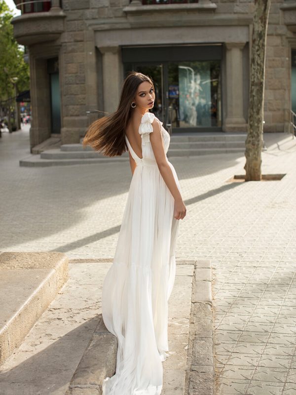 bohemian bridal dresses v neck ruffle sleeveless wedding dress backless sweep train simple custom made robes de marie