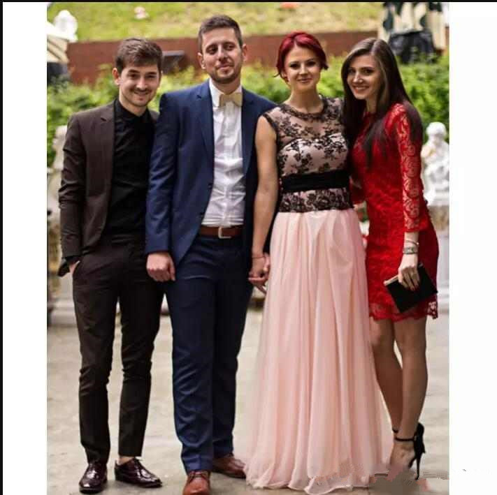 Elegant Evening Dresses A Line Mother Of The Bride Dresses Chiffon With Black Lace Floor Length Jewel Neck Sleeveless Party Dresses B192, Ivory
Elegant Evening Dresses A Line Mother Of The Bride Dresses Chiffon With Black Lace Floor Length Jewel Neck Sleeveless Party Dresses B192, Ivory