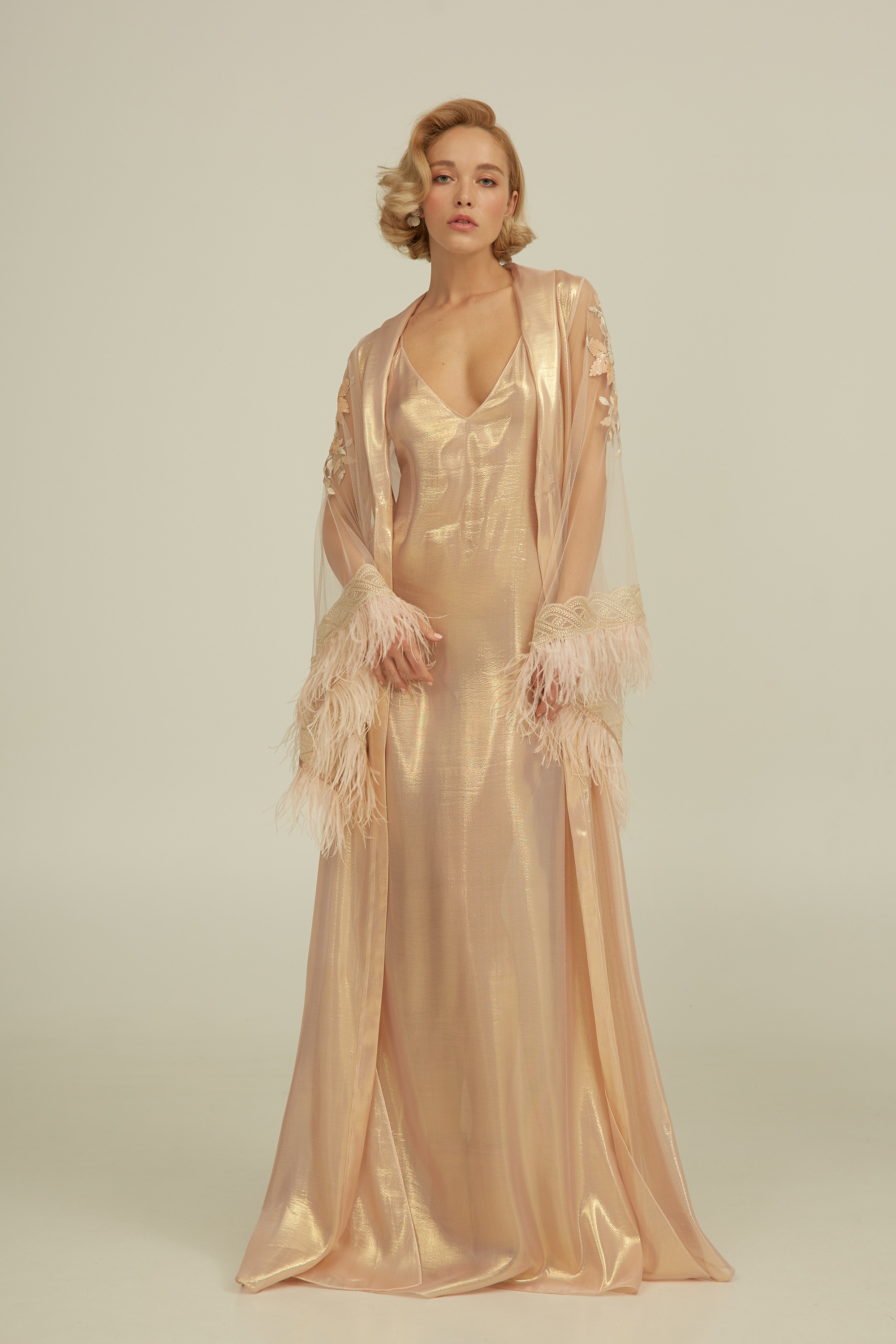 Sexy Wedding Robes Gown Set 2 For Women V Neck Tulle Trimmed Custom Long Sleeve Lingerie Bridal Sleepwear Nightgown Bathrobes