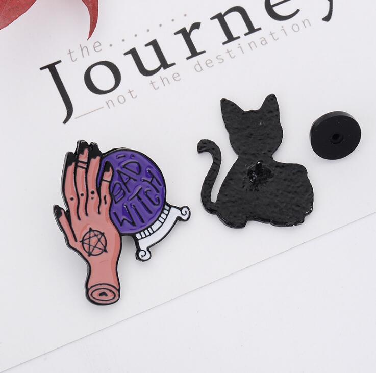 Bad Witch Needle Crystal Ball Handmade Black Cat Skull Retro Enamel Pin Brooch Badge Decorative Cowboy Halloween Jewelry