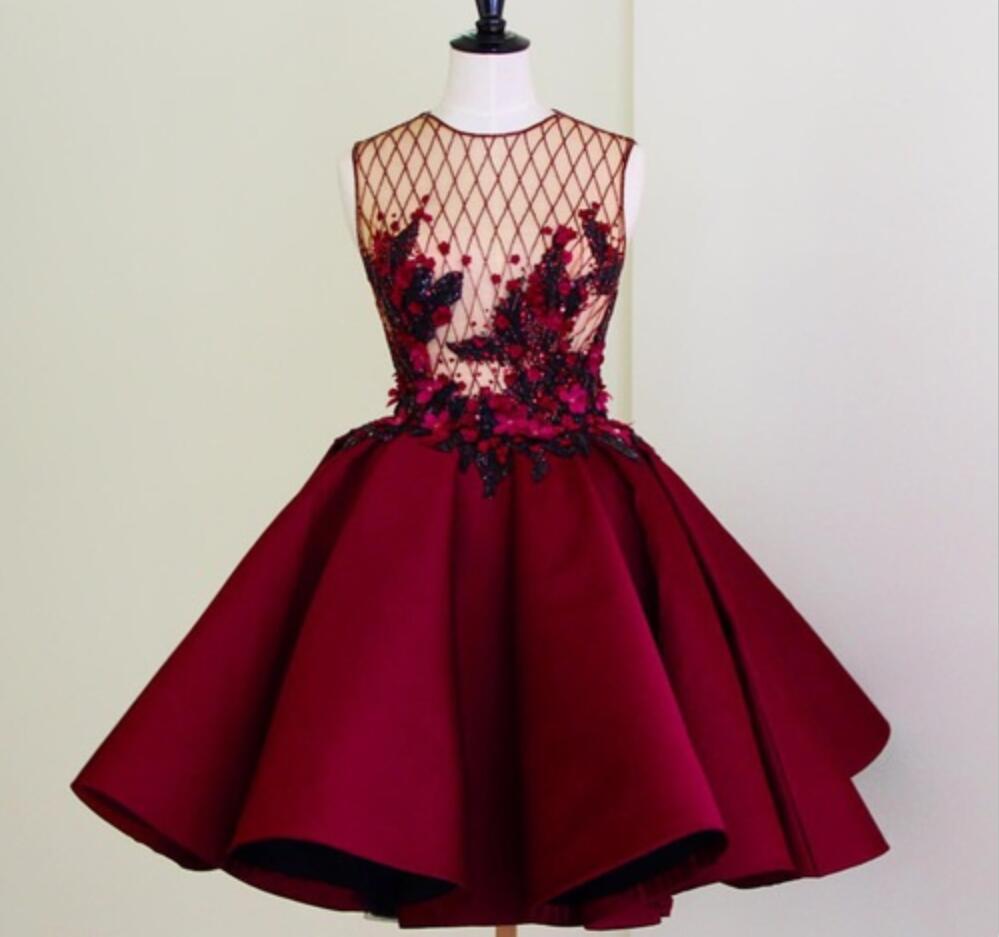 Real Pictures Red Cocktail Dresses Jewel Neck Lace Appliqued Pearls A Line Illusion Bodice Short Prom Dress Custom Made Homecoming Gowns