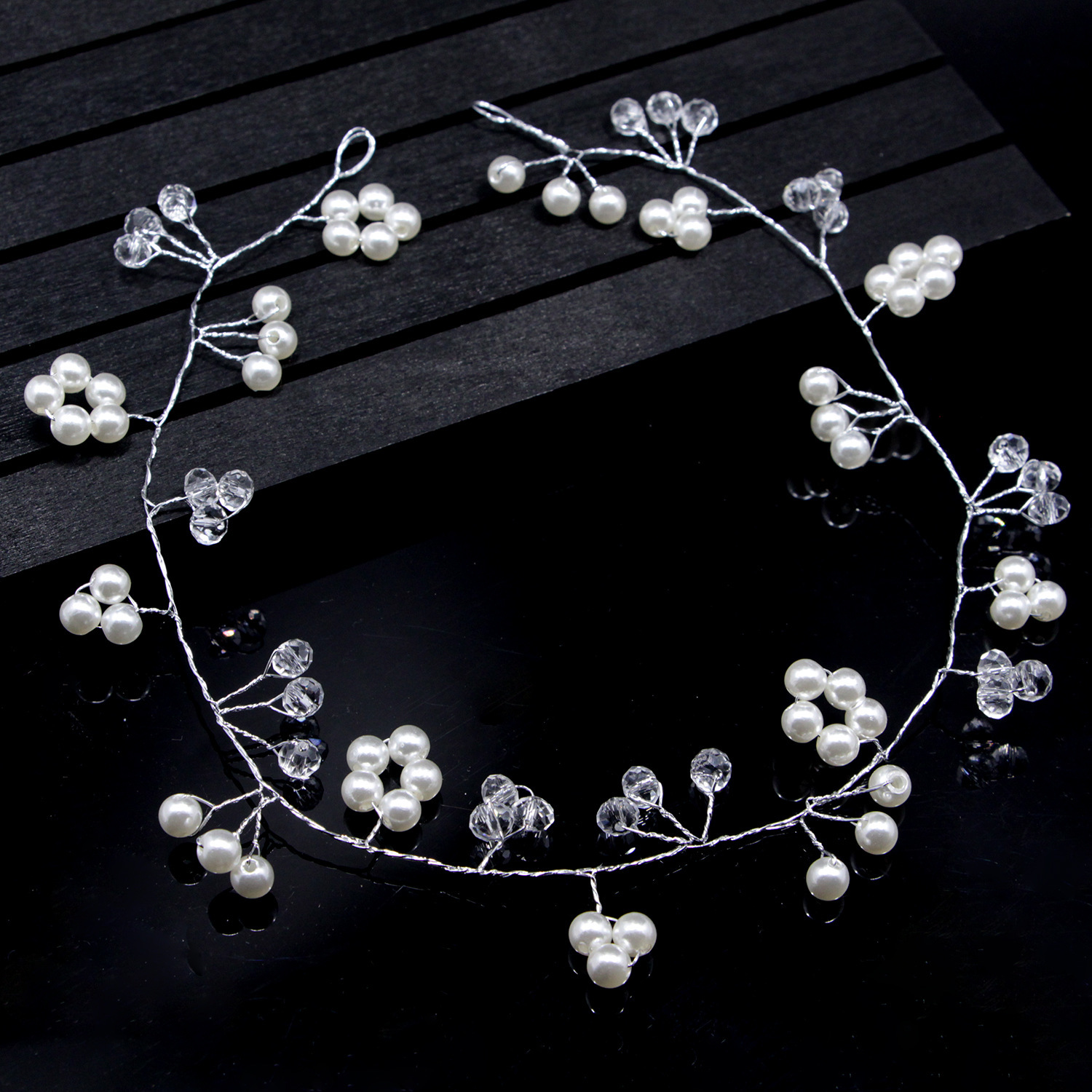 Bride Wedding Dress Headwear Hair Decorate Pearl Flower Crystal Torsional Beads Manual Soft Chain Hair Hoop Frontlet
Bride Wedding Dress Headwear Hair Decorate Pearl Flower Crystal Torsional Beads Manual Soft Chain Hair Hoop Frontlet