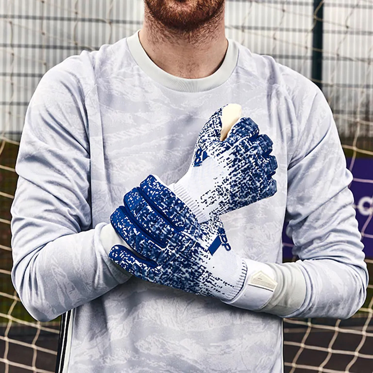 2020 Top PREDATOR PRO Goalkeeper Gloves 4mm Allround Latex Professional Soccer Goalkeeper Football Bola De Futebol Gloves Luva De Goleir, Black
2020 Top PREDATOR PRO Goalkeeper Gloves 4mm Allround Latex Professional Soccer Goalkeeper Football Bola De Futebol Gloves Luva De Goleir, Black