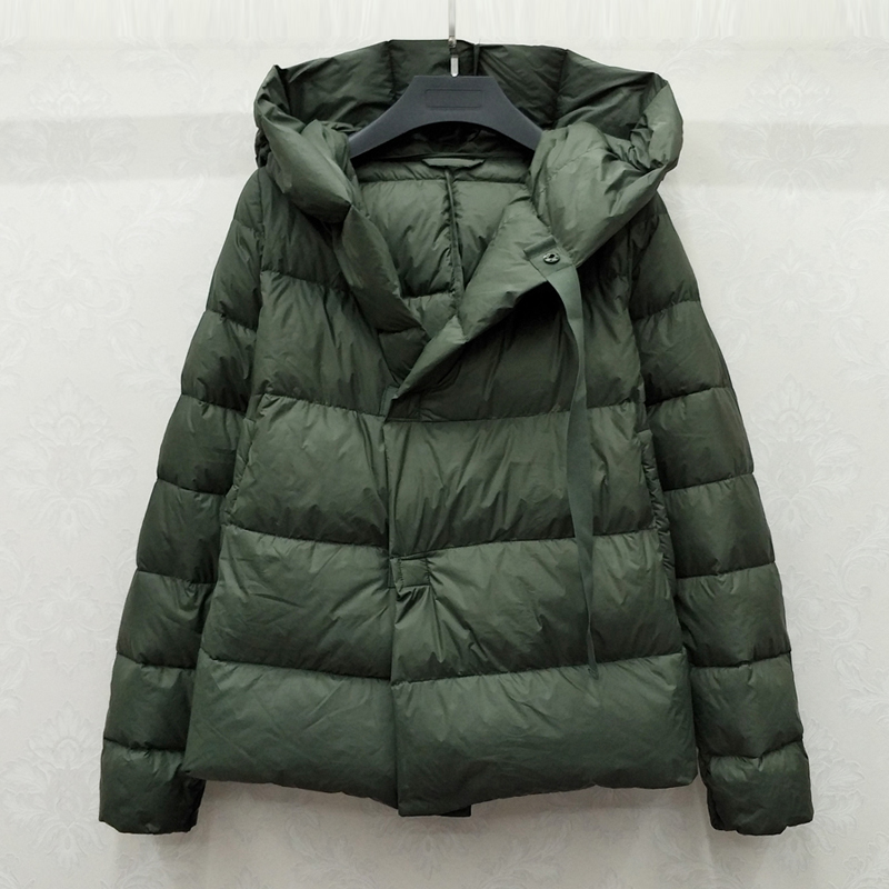 Ultra Light Down Jacket Women Winter Fashion Short White Duck Down Jacket Female Warm Lightweight Coat Parka Hooded Snow Outwear, Black
Ultra Light Down Jacket Women Winter Fashion Short White Duck Down Jacket Female Warm Lightweight Coat Parka Hooded Snow Outwear, Black