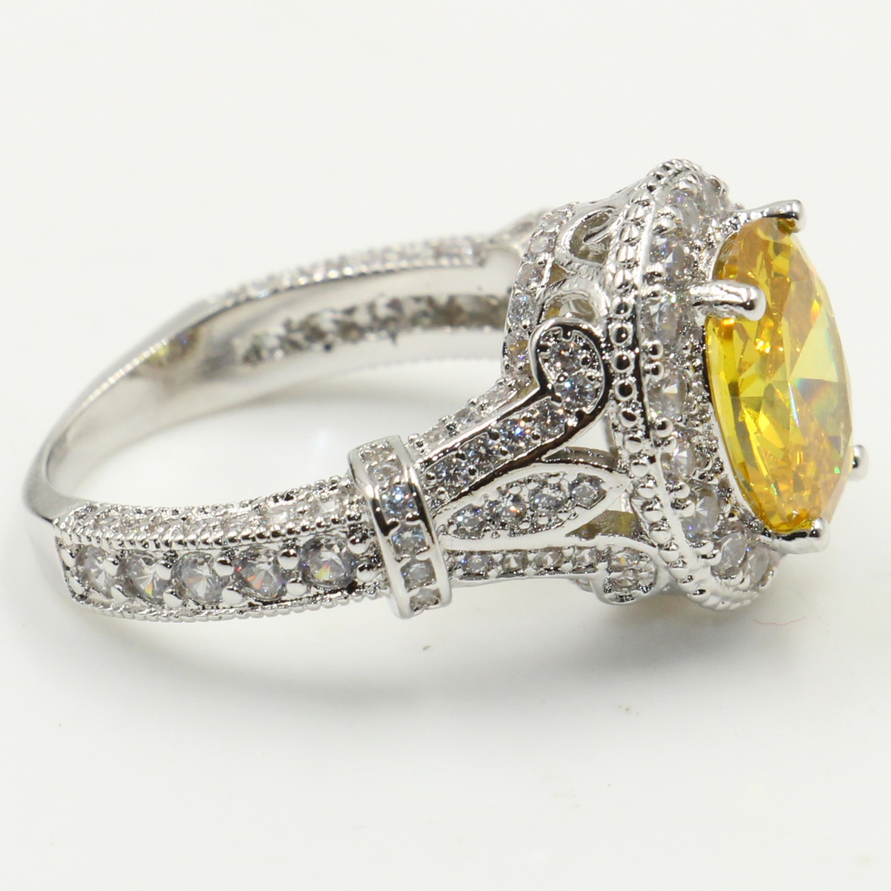 Sparkg Sterg Sier Oval Cut Topaz CZ Dia Wedding Band for Women - Sizes 6, 7, 8