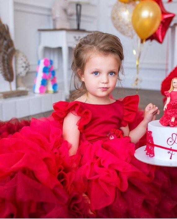 2024 New Red Princess Wer Girls Dresses Jewel Neck Short Sleeves Tiered Ruffles Tulle Ball Gown Backless Birthday Communion Pageant Gowns 403 6660311