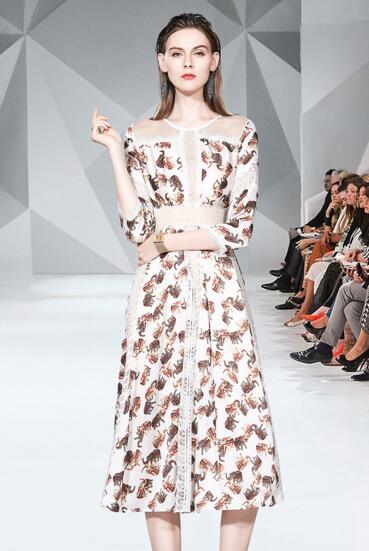New temperament Europe and the United States slimming printed lace stitching skirt, White
New temperament Europe and the United States slimming printed lace stitching skirt, White