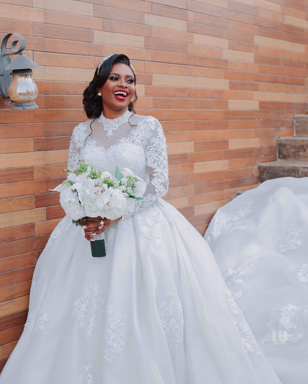 2020 Plus Size Arabic Aso Ebi Cheap Lace Beaded Wedding Dresses Long Sleeves High Neck Bridal Dresses Vintage Wedding Gowns ZJ304
