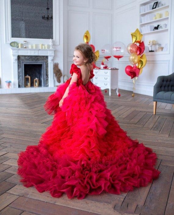 2024 New Red Princess Wer Girls Dresses Jewel Neck Short Sleeves Tiered Ruffles Tulle Ball Gown Backless Birthday Communion Pageant Gowns 403 6660311
