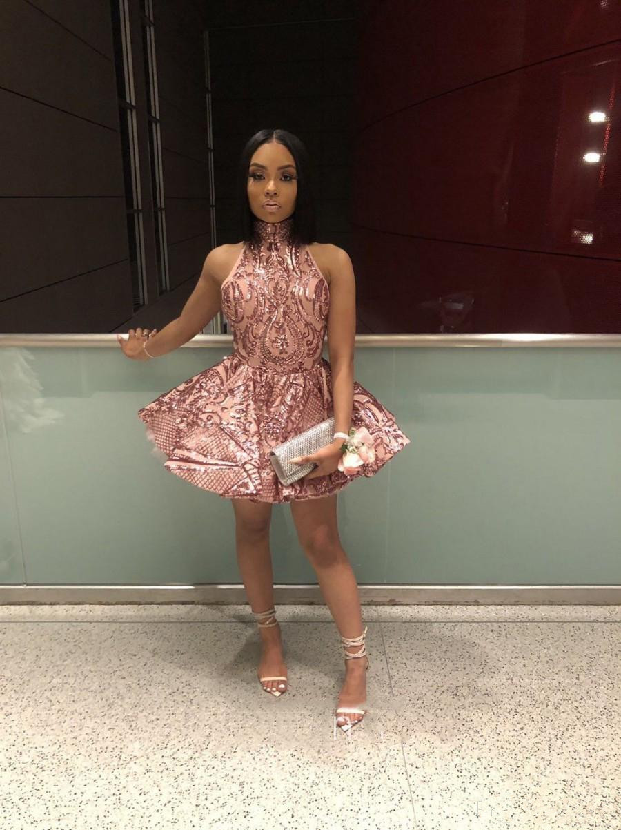 Pink Halter Neck Cocktail Party Dresses Sleeveless Lace Sequined Short Puffy Prom Evening Gowns Backless African Special Occasion Dress
