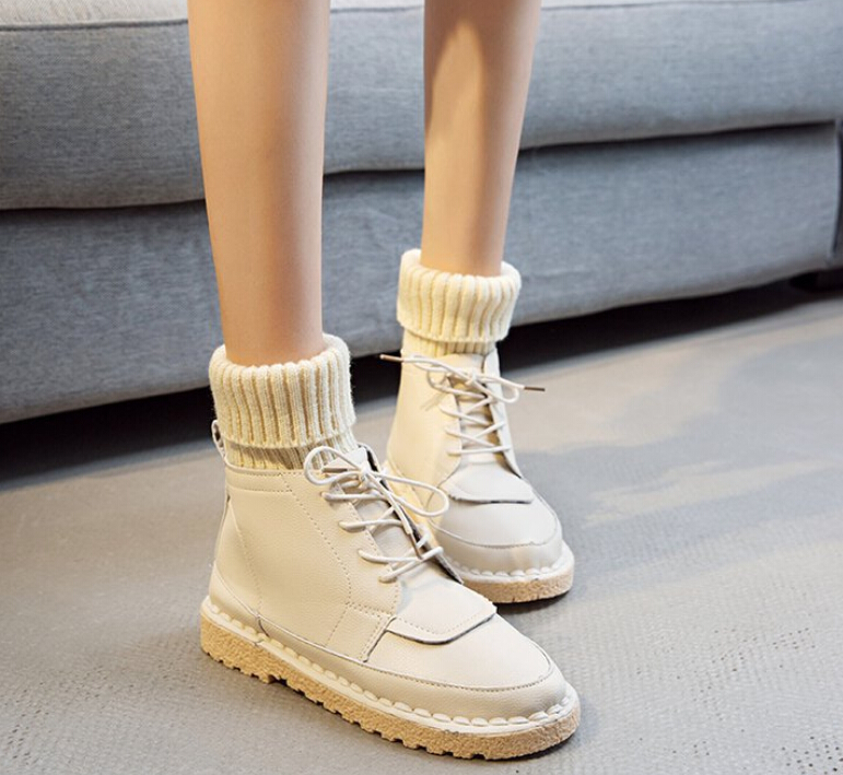 19 autumn and winter snow boots Korean version of the flat bottom soft versatile wool mouth boots women's art and art boots, Beige
19 autumn and winter snow boots Korean version of the flat bottom soft versatile wool mouth boots women's art and art boots, Beige