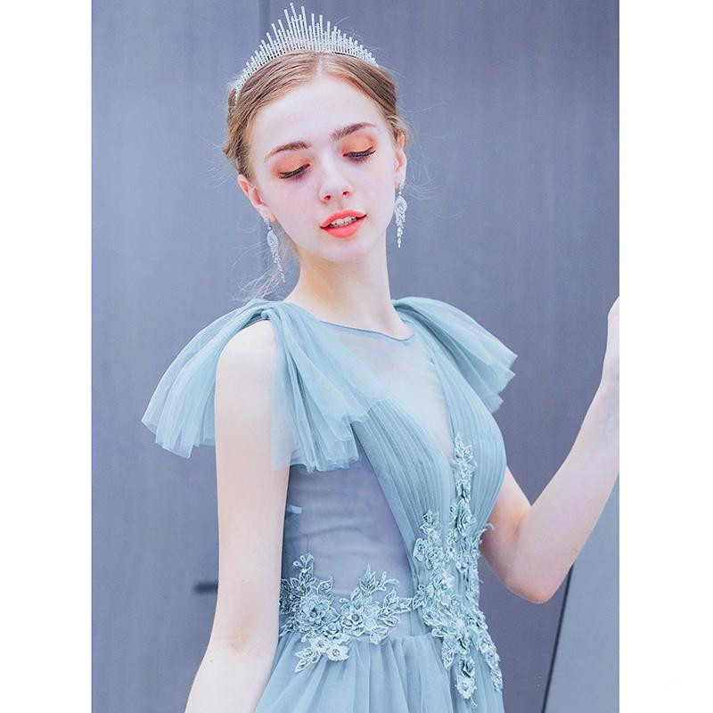 Charming Sleeveless Prom Dresses Pleat Tulle Light Blue A Line Evening Dresses Elegant Sweep Train Illusion Bodices Evening Gowns