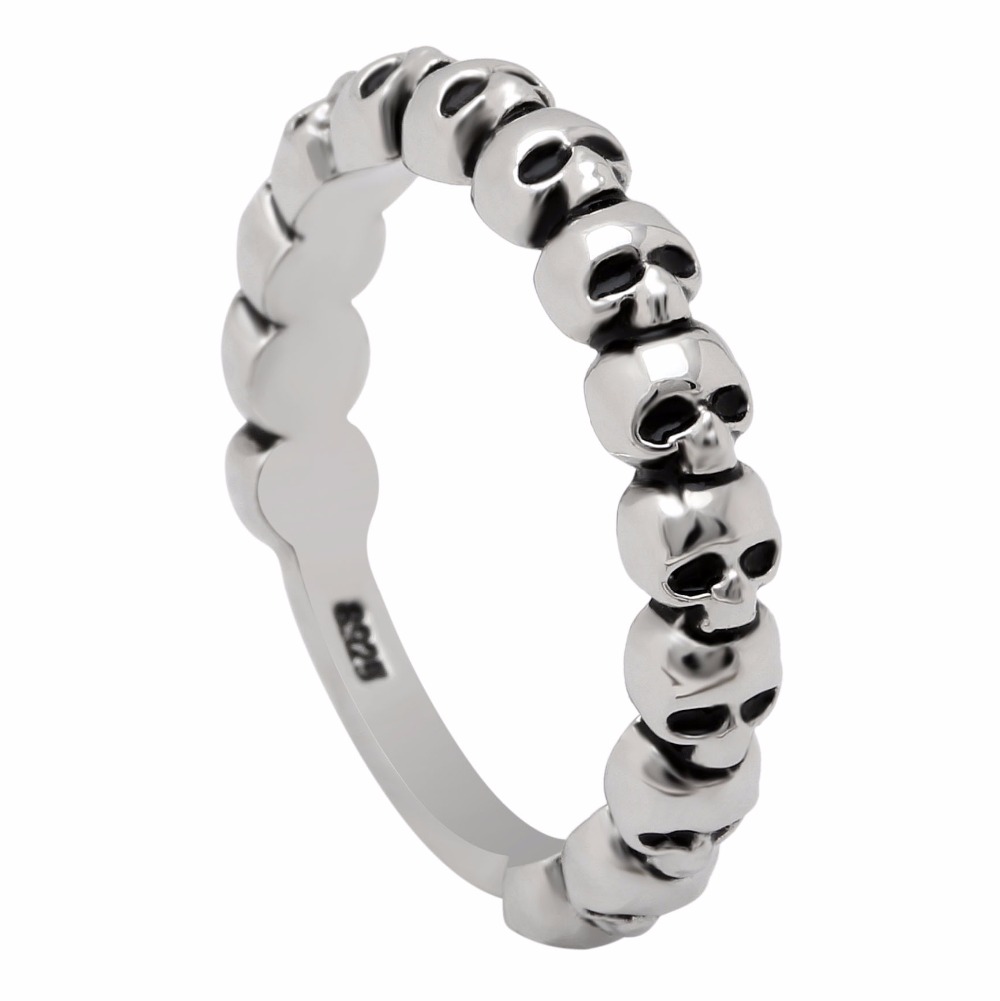 Vintage CZ Evil Skull Ring Jewelry Silver Color Punk Pave Skeleton Design Round Bands Finger Ring For Men Women Retro Party Gift
Vintage CZ Evil Skull Ring Jewelry Silver Color Punk Pave Skeleton Design Round Bands Finger Ring For Men Women Retro Party Gift