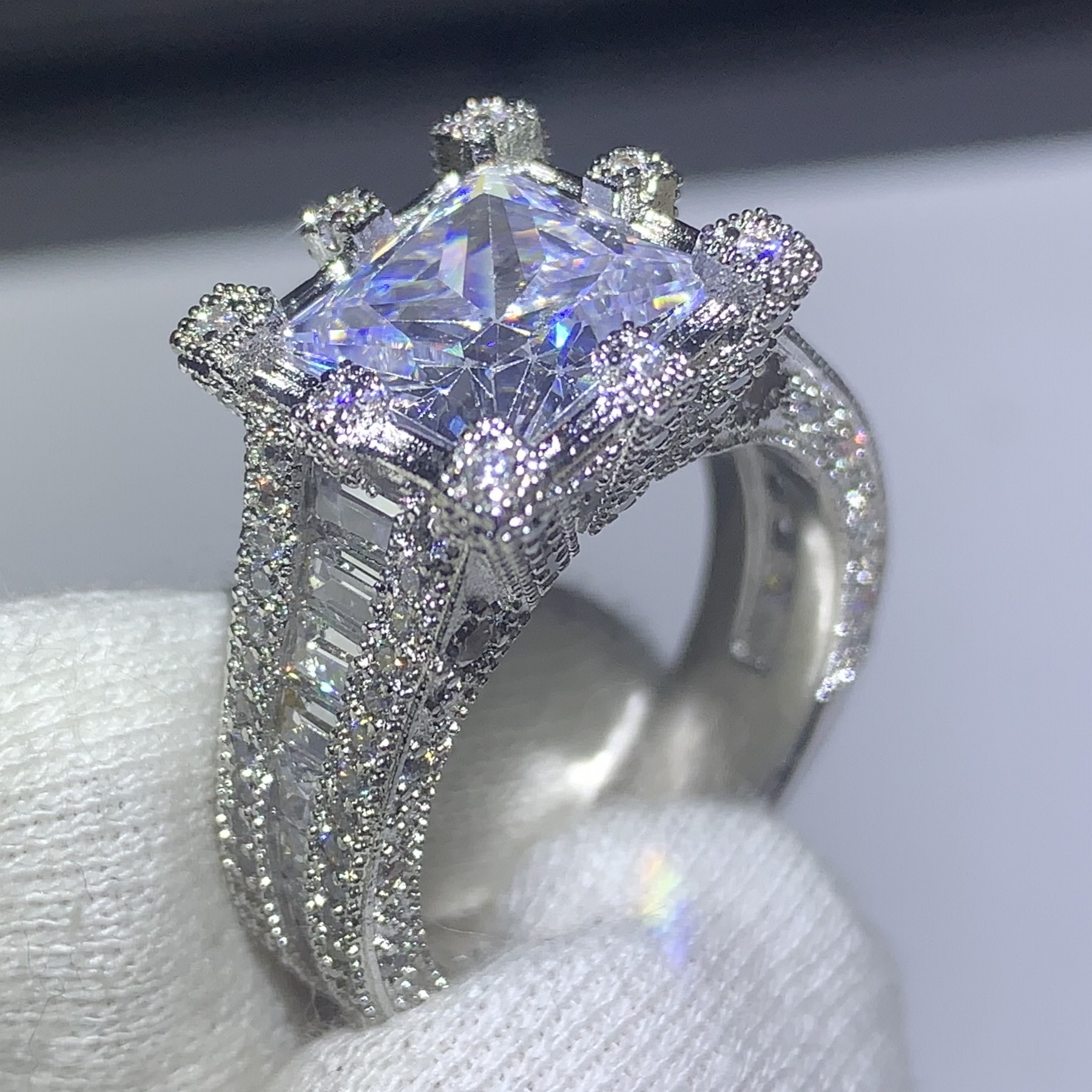 Choucong Brand New Vintage Fashion Jewelry 925 Sterling Silver Princess Cut White Topaz CZ Diamond Women Wedding Bridal Ring Set Gift