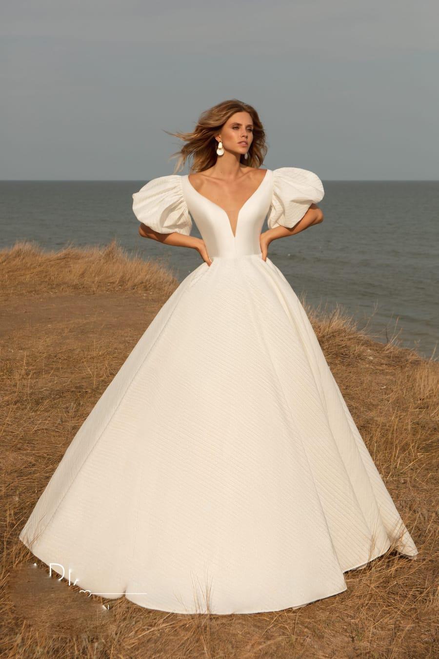 modest satin wedding dresses v neck short sleeve a line bridal gown boho country wedding dress robes de marie